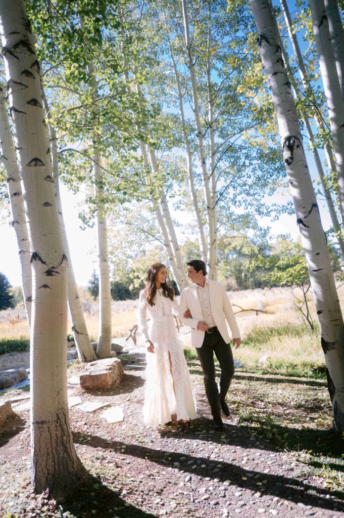 aspen destination wedding photographed by Laura Stone
